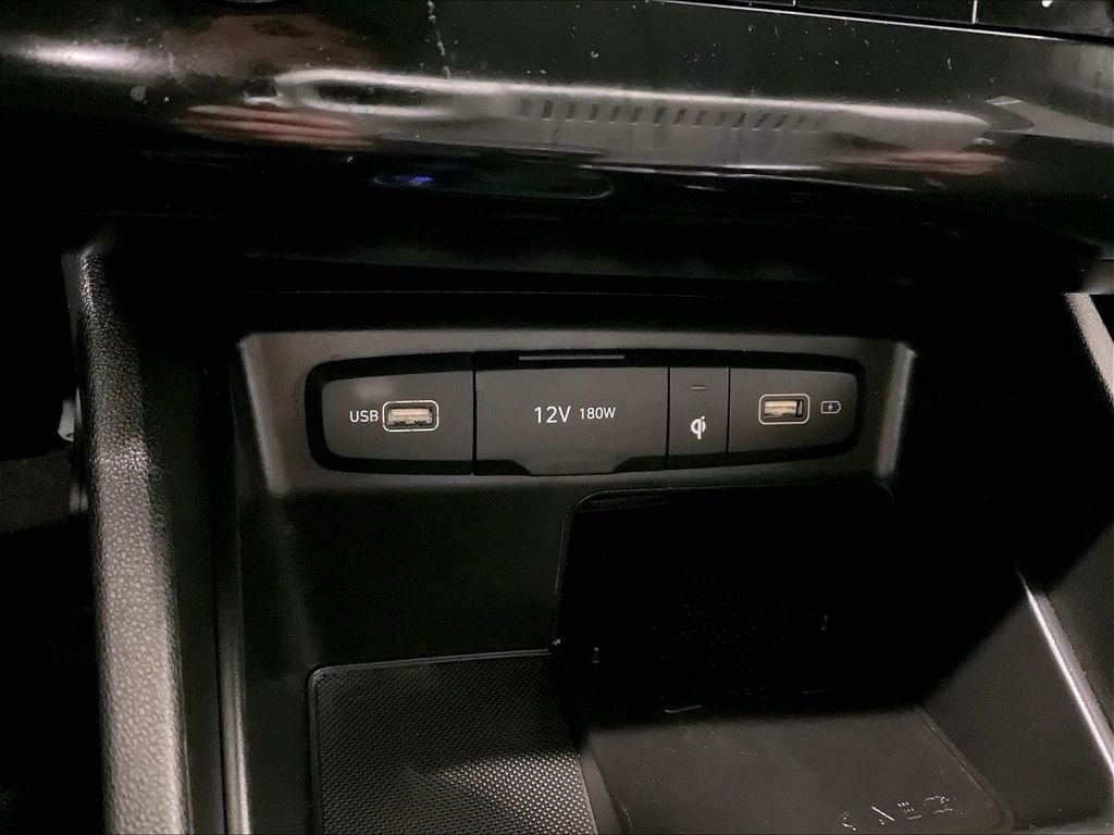 Used 2023 Amazon Gray Hyundai SEL image 26