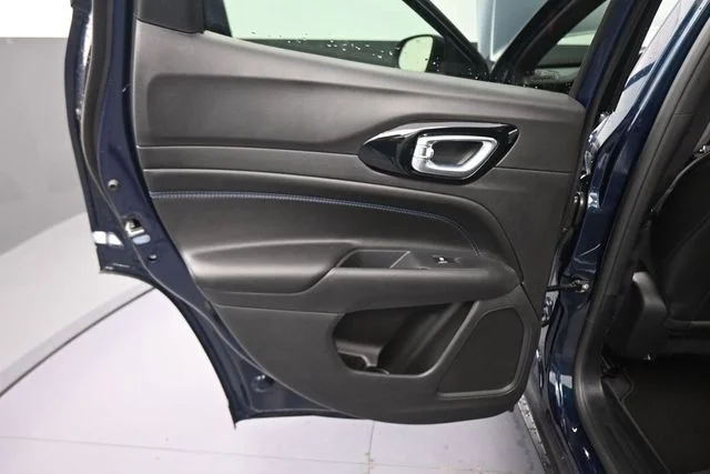 New 2026 Fathom Blue Pearl Coat Jeep Latitude image 25