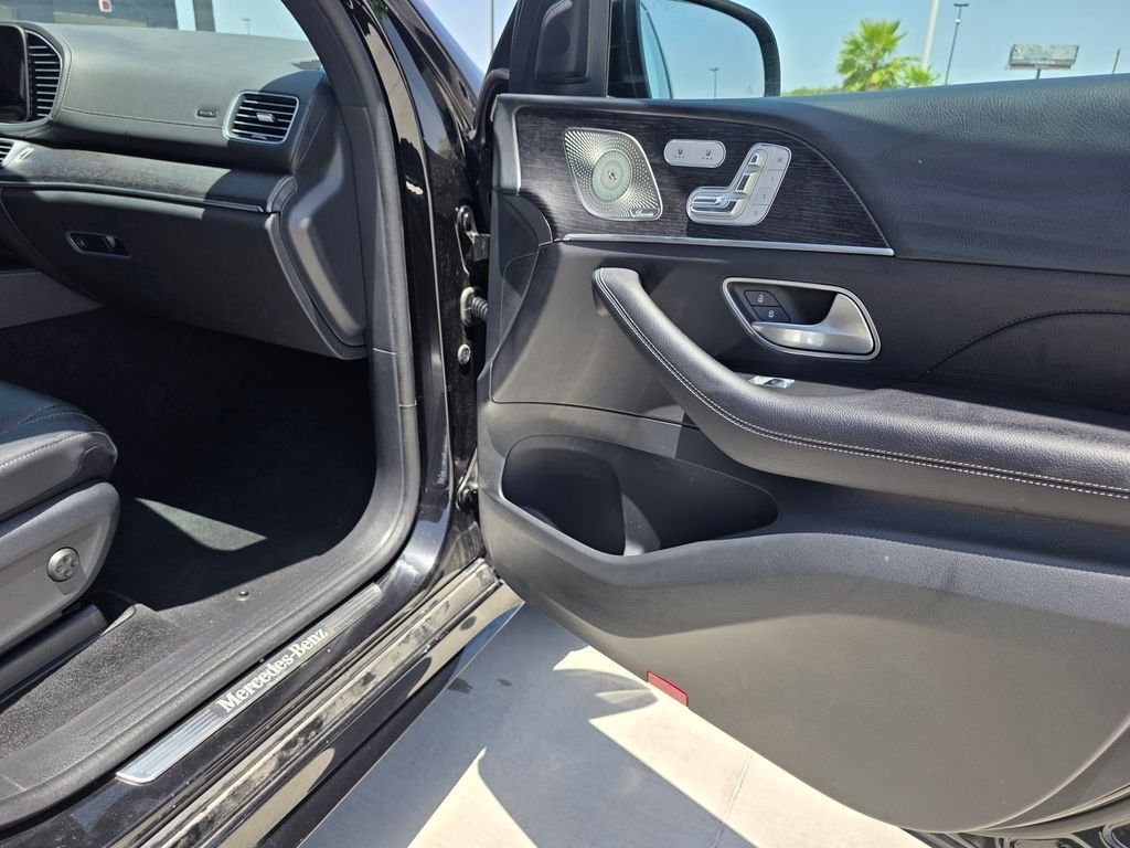 New 2026 Obsidian Black Metallic Mercedes-Benz GLE 350 image 17
