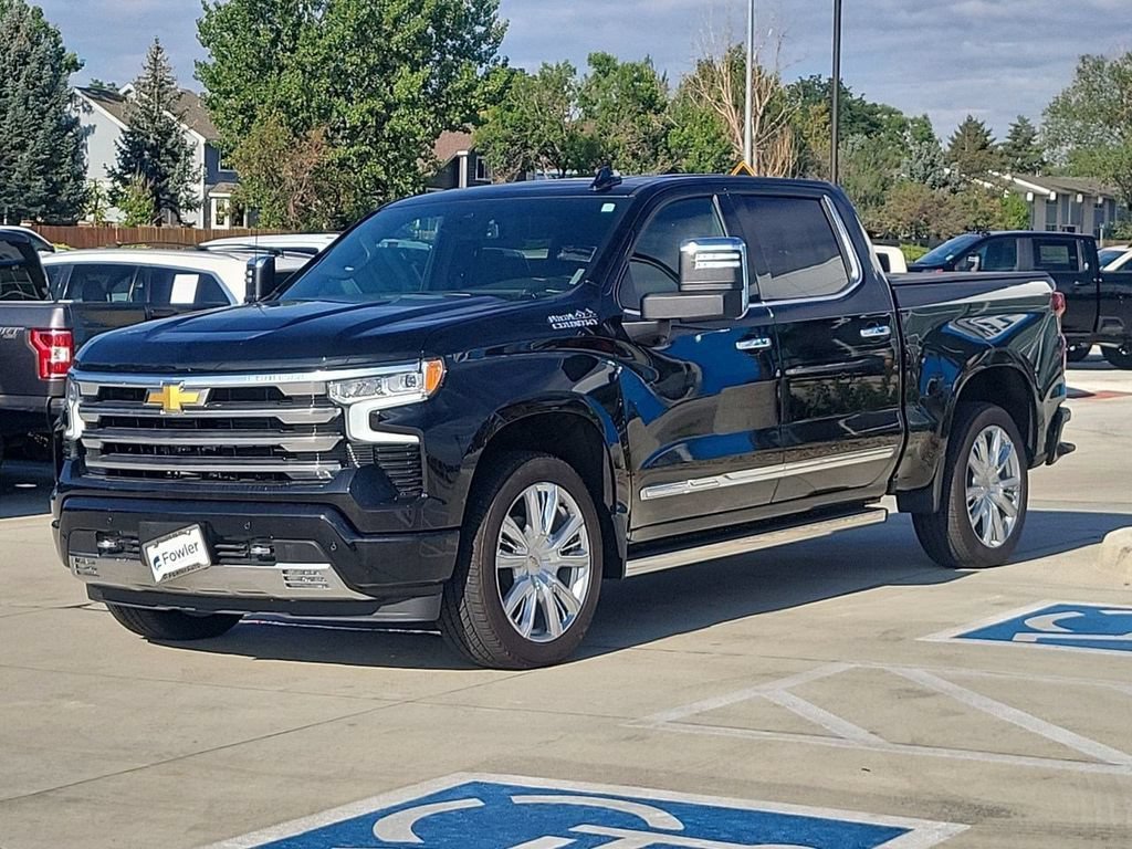 Used 2025 Black Chevrolet High Country image 4