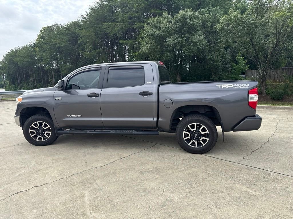 Used 2017 Gray Toyota SR5 image 15