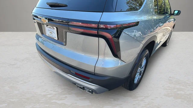 Used 2026 Sterling Gray Metallic Chevrolet LT image 43
