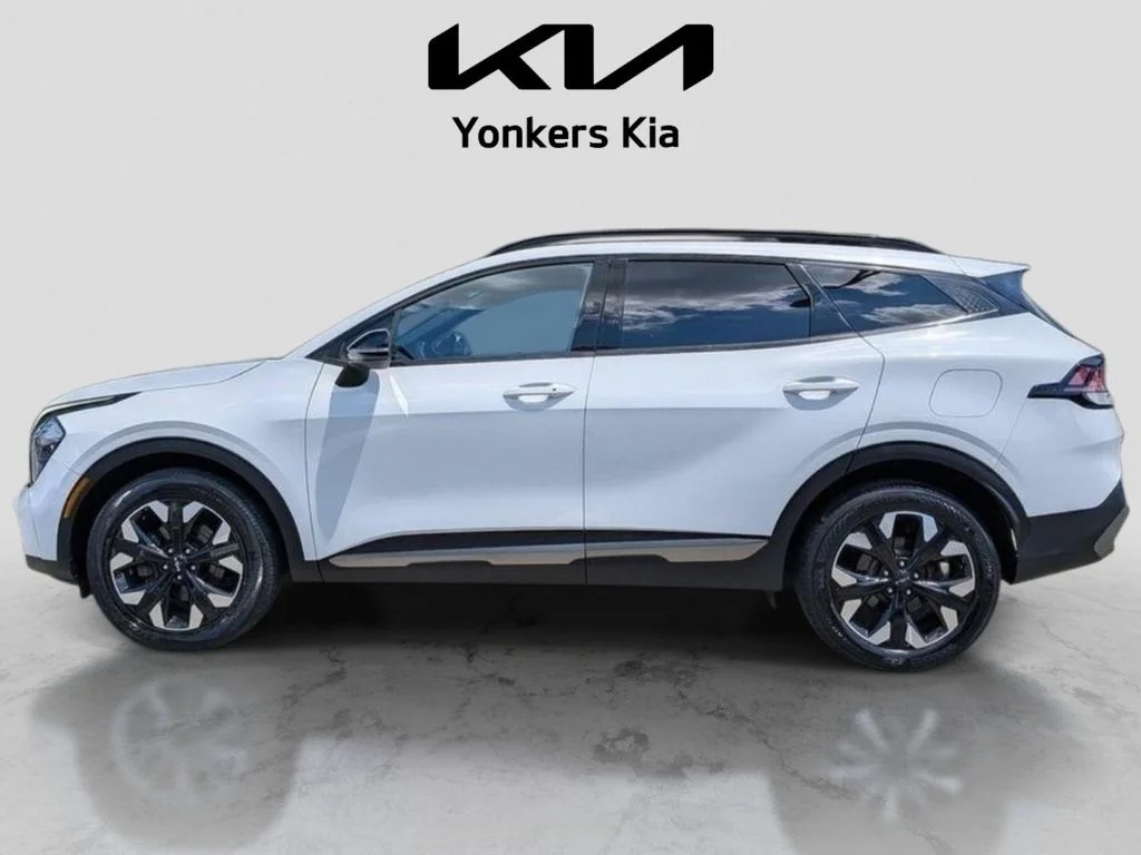 Used 2023 White Kia X-Line image 11