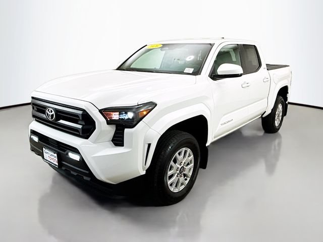Used 2026 White Toyota SR5 image 3