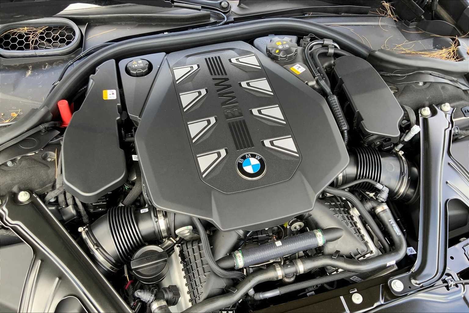 2025 BMW 7 Series 760i - Photo 17