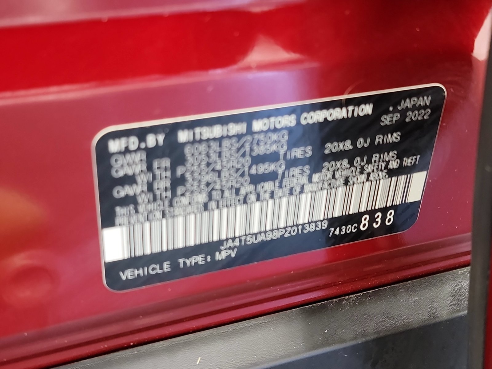 Used 2023 Red Diamond Mitsubishi SE image 31