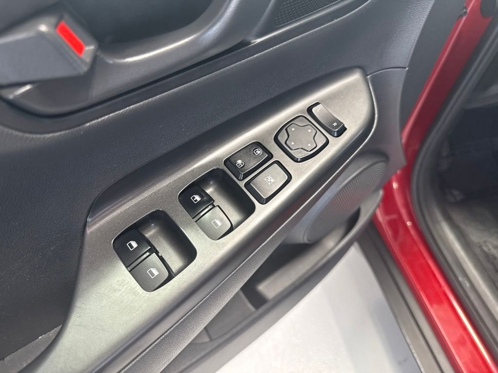 Used 2021 Red Hyundai SE image 12
