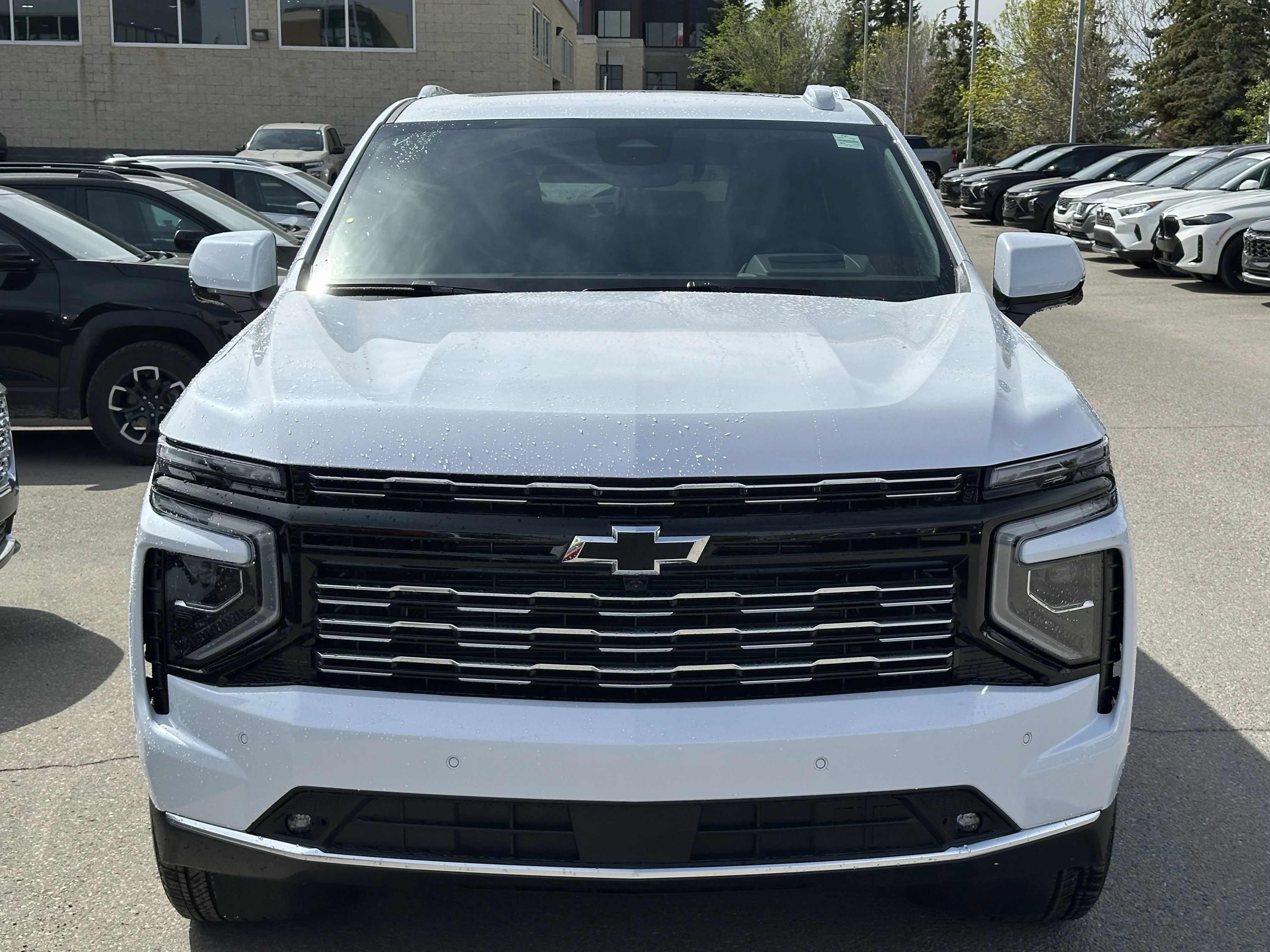 New 2026 Polar White Tricoat Chevrolet High Country image 2