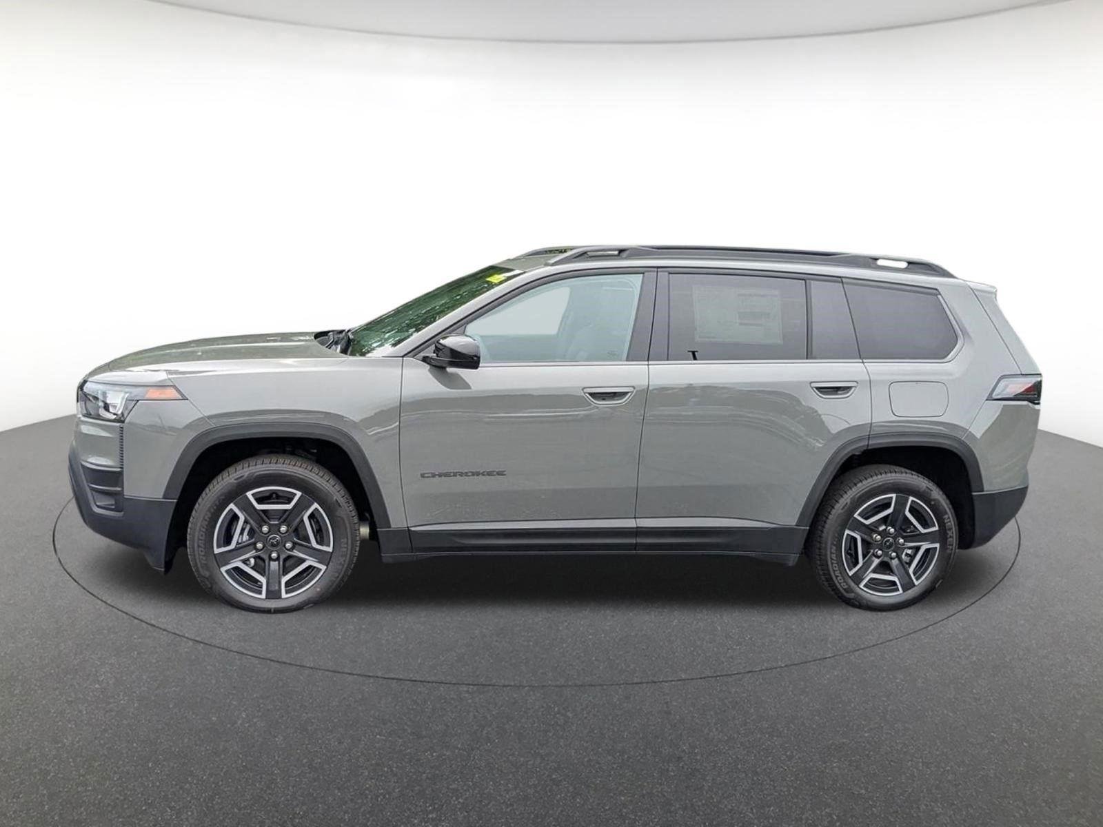 New 2026 Sting-Gray Clear-Coat Exterior Paint Jeep Laredo image 7