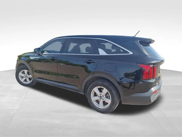 Used 2021 Black Kia LX image 5
