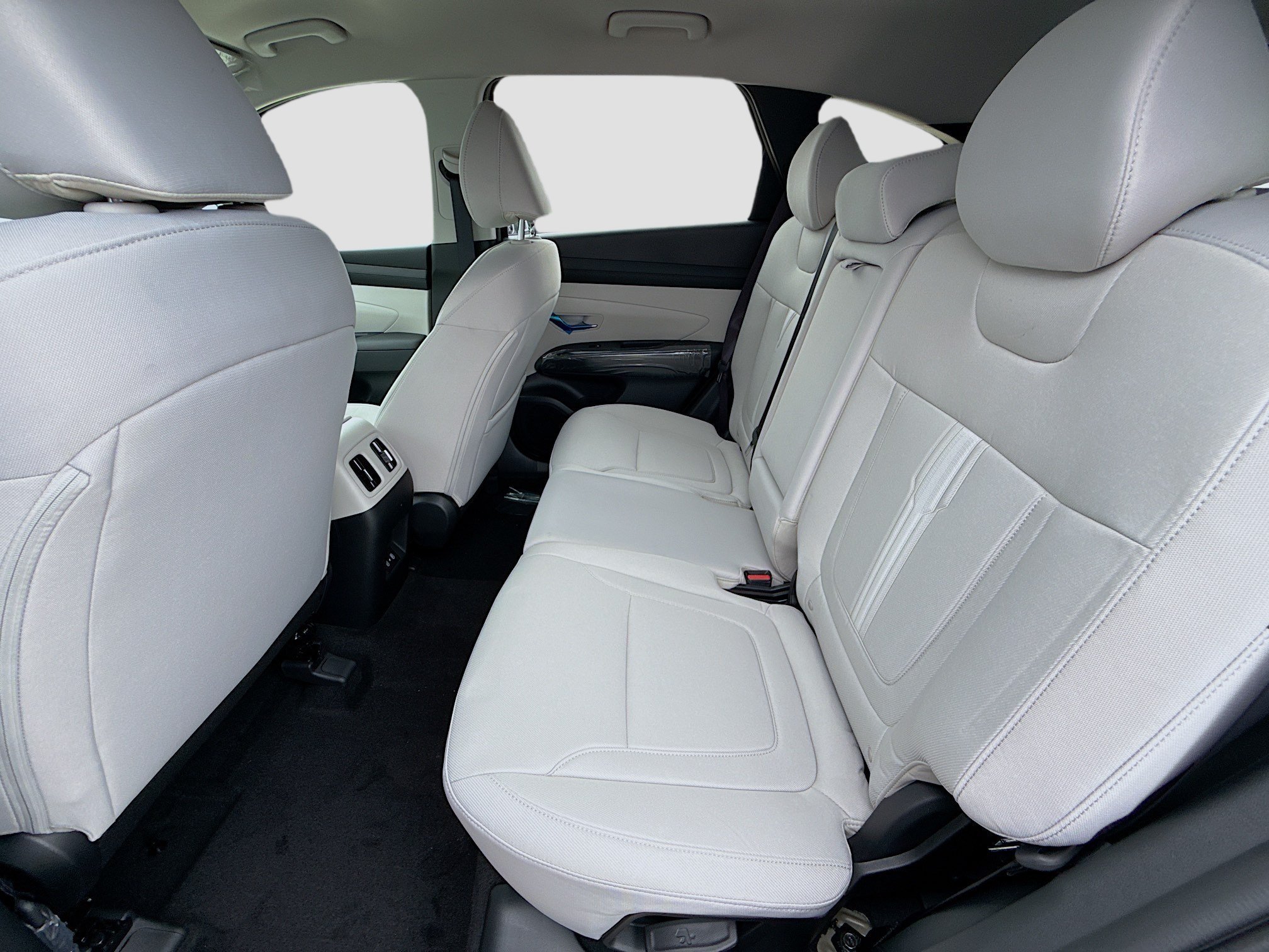 Used 2026 Rockwood Green Hyundai SEL image 18