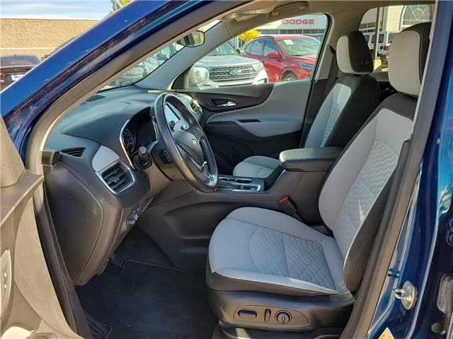 Used 2020  Chevrolet LT w/1LT Front-wheel Drive image 12