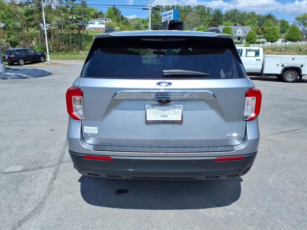 Used 2022 Silver Metallic Ford XLT image 12