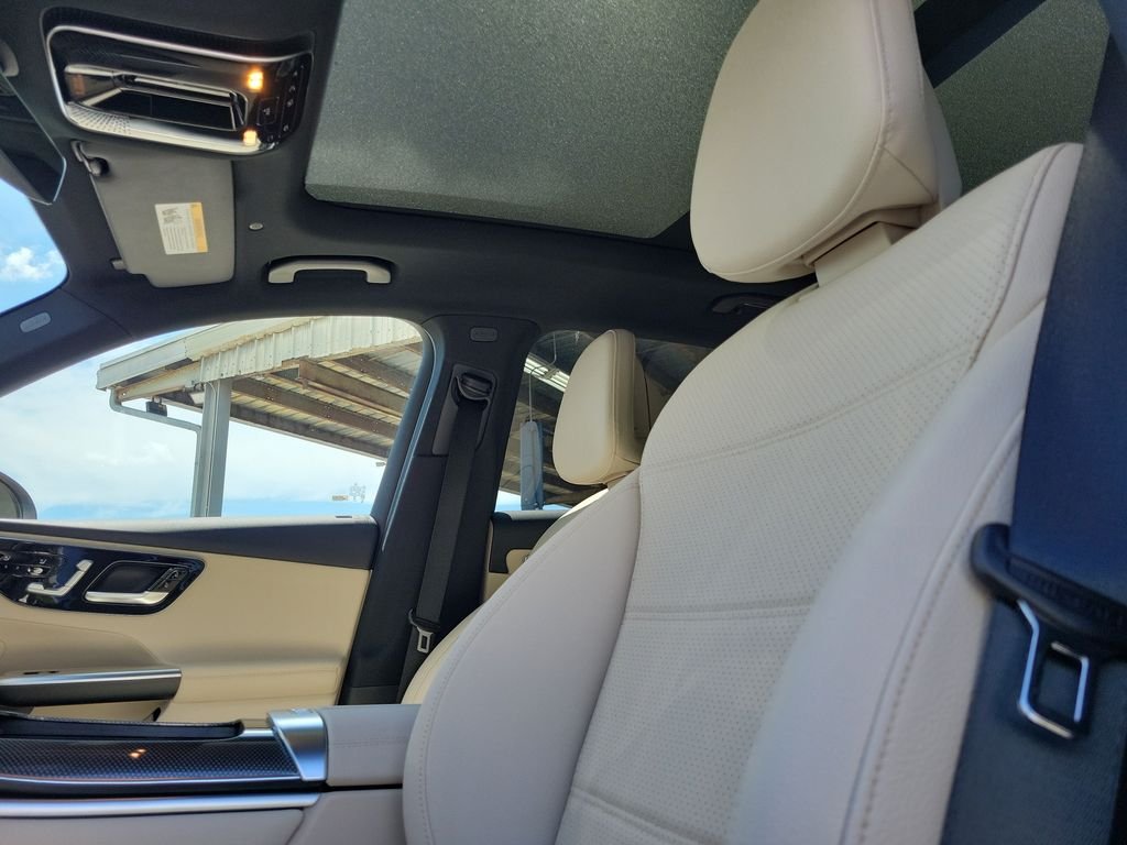 New 2027 Black Mercedes-Benz GLC 300 image 20