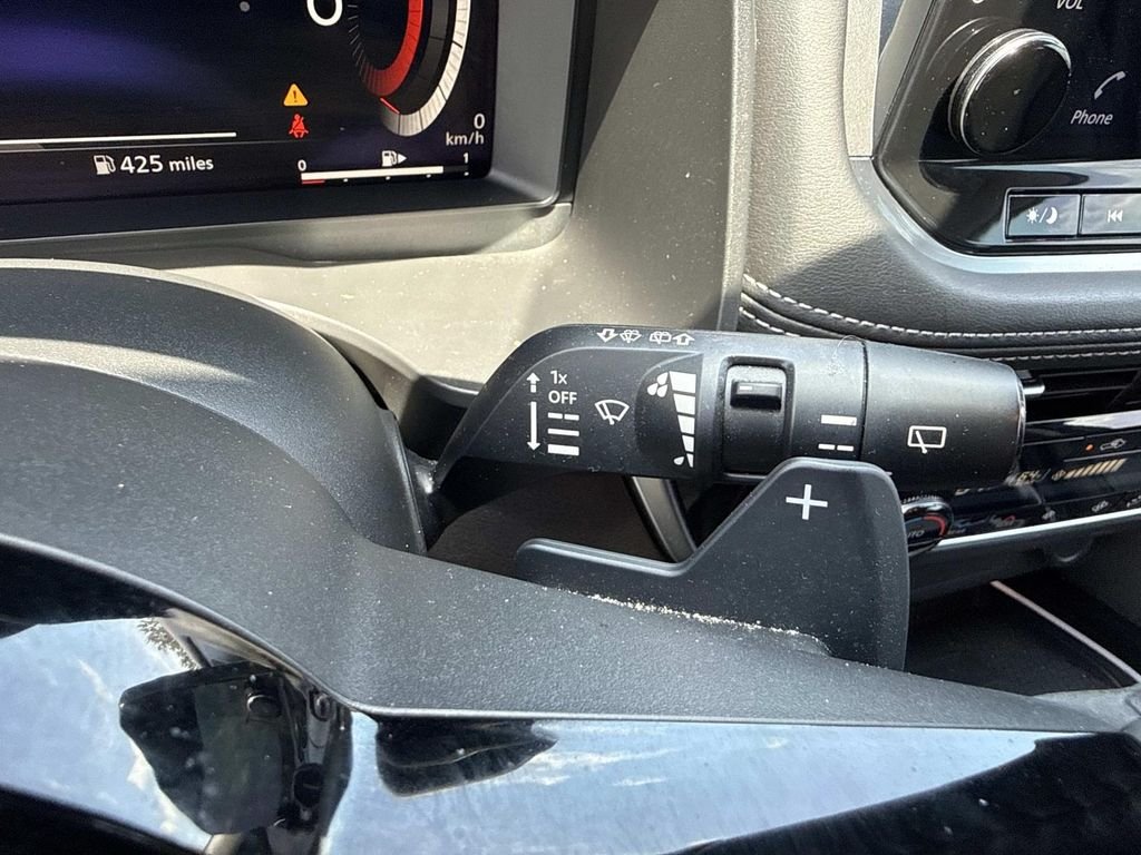 Used 2021 Gray Nissan Platinum image 38