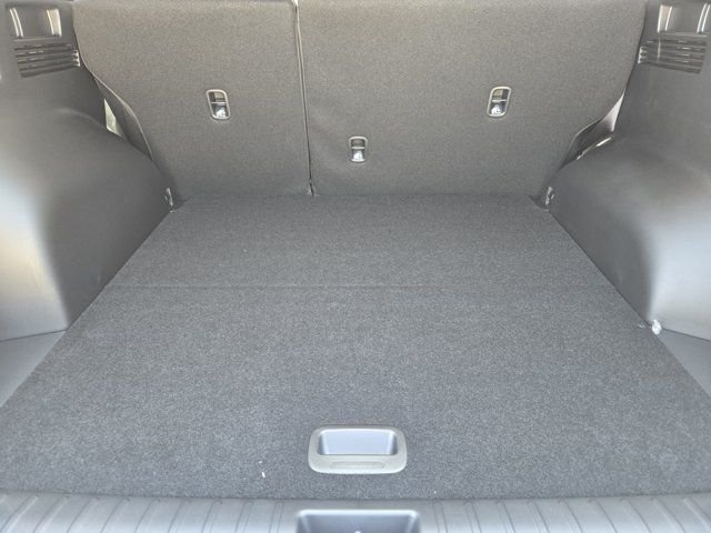Certified Used 2025 White Hyundai SE image 21