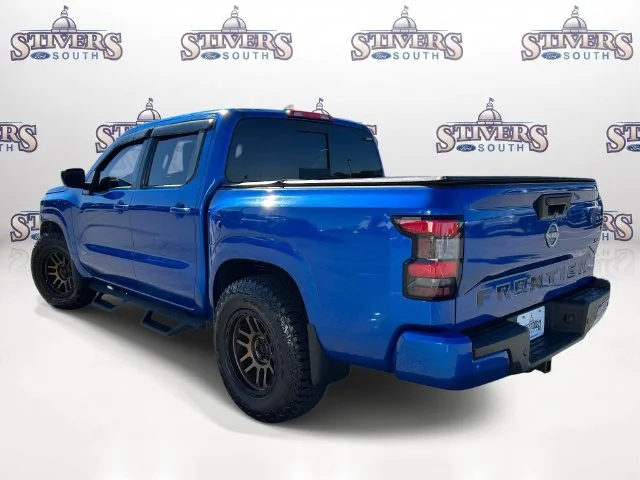 Used 2024 Blue Nissan SL image 5