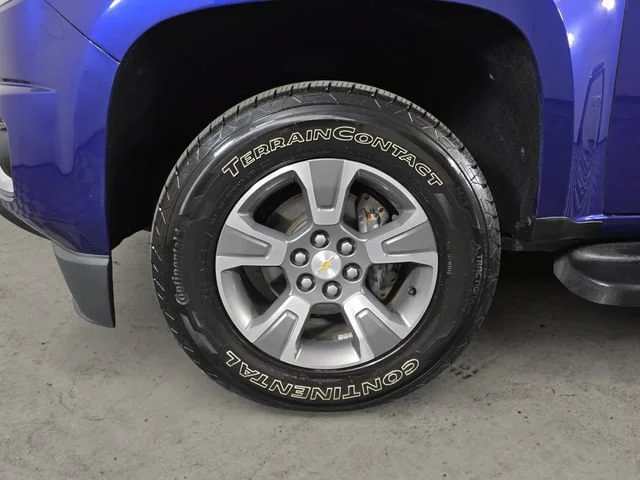 Used 2017 LASER BLUE METALLIC Chevrolet 4WD Z71 image 9