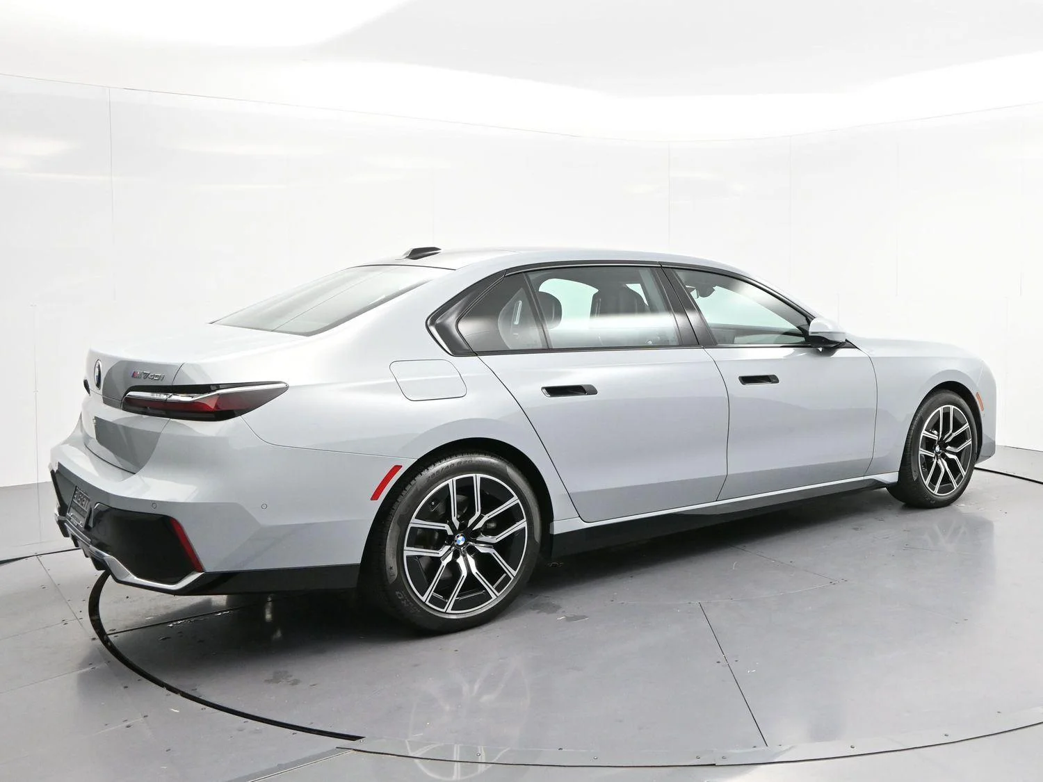 Used 2024 Brooklyn Grey Metallic BMW 740i xDrive image 7