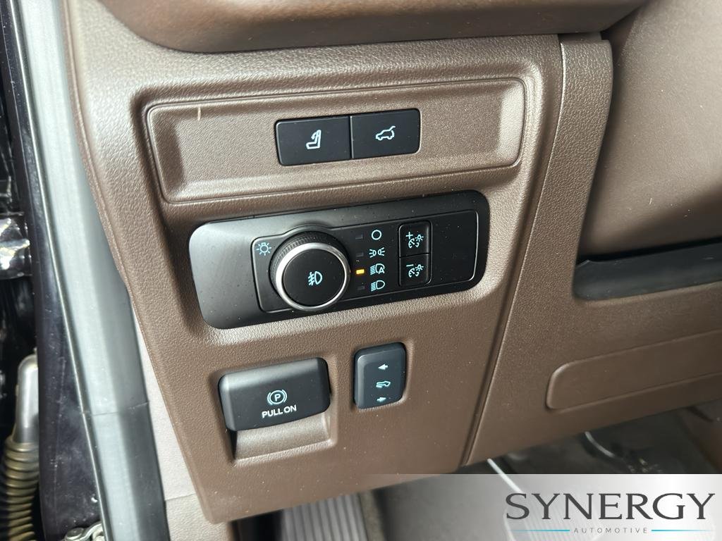 Used 2024 Agate Black Metallic Ford King Ranch image 24