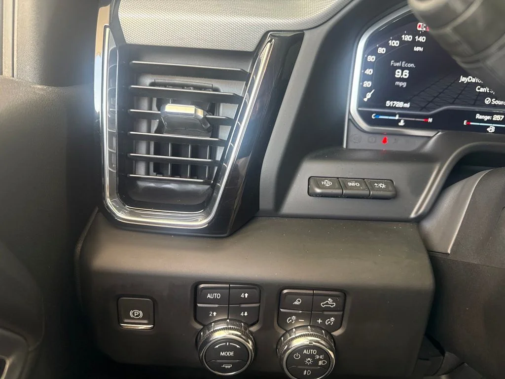 Used 2024 White GMC Denali image 11