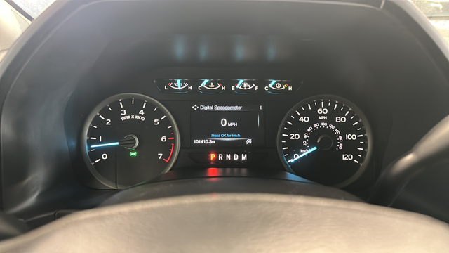 Used 2019 Blue Ford XLT image 16