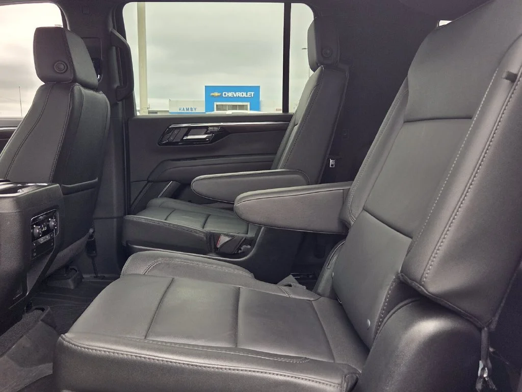 Used 2026 Summit White Chevrolet LT image 6