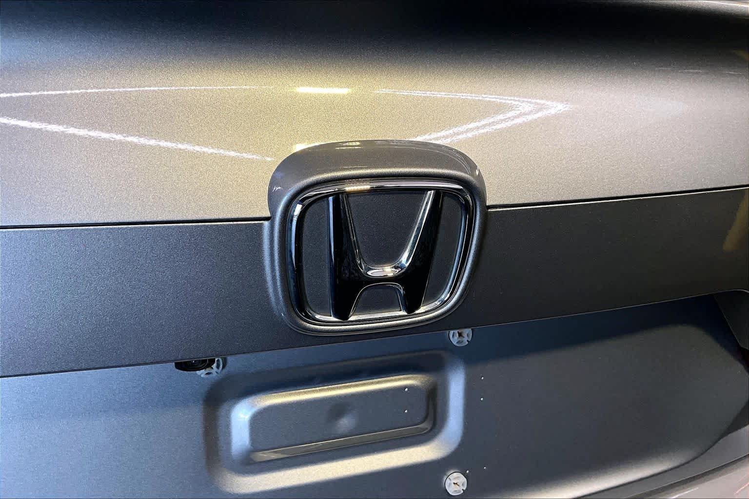 Used 2020 Lunar Silver Metallic Honda EX image 33