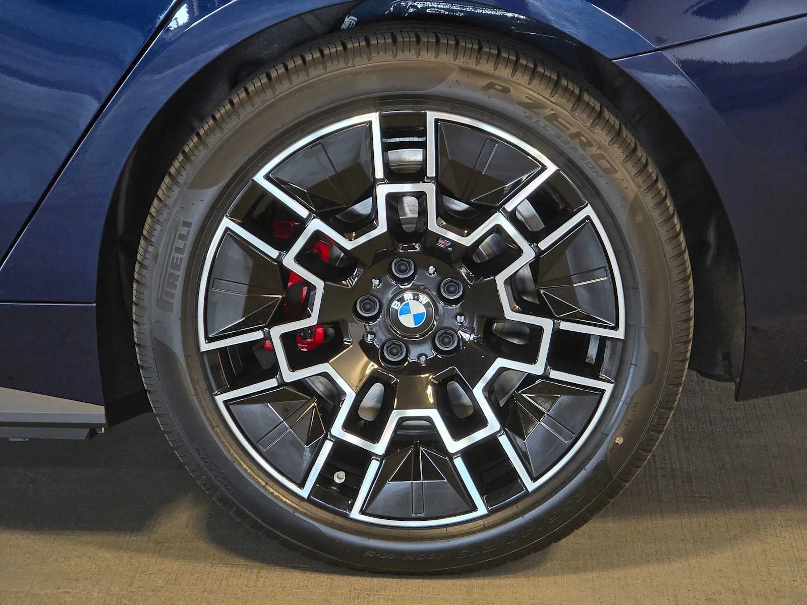 New 2026 Tanzanite Blue II Metallic BMW xDrive40 image 8