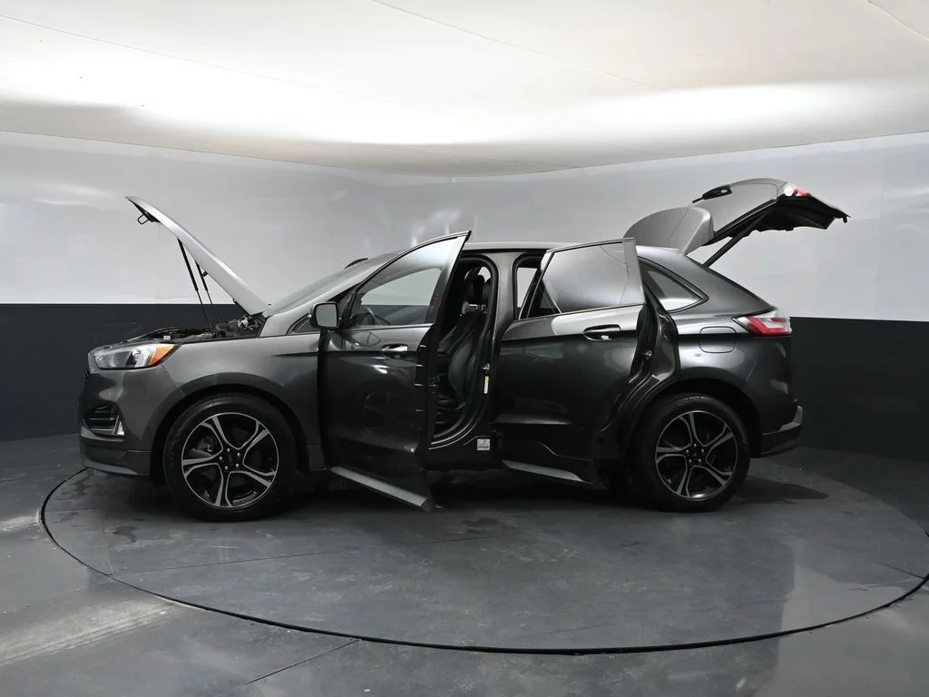 Used 2019 Gray Ford ST image 43