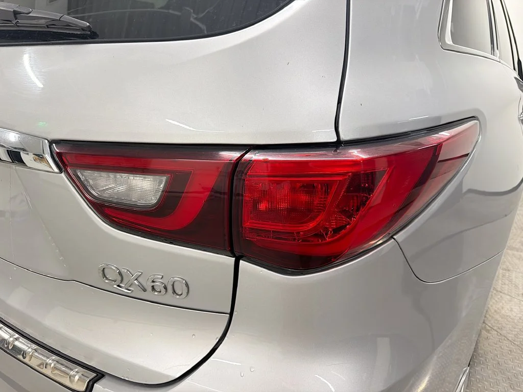 Used 2019 Silver INFINITI LUXE image 34