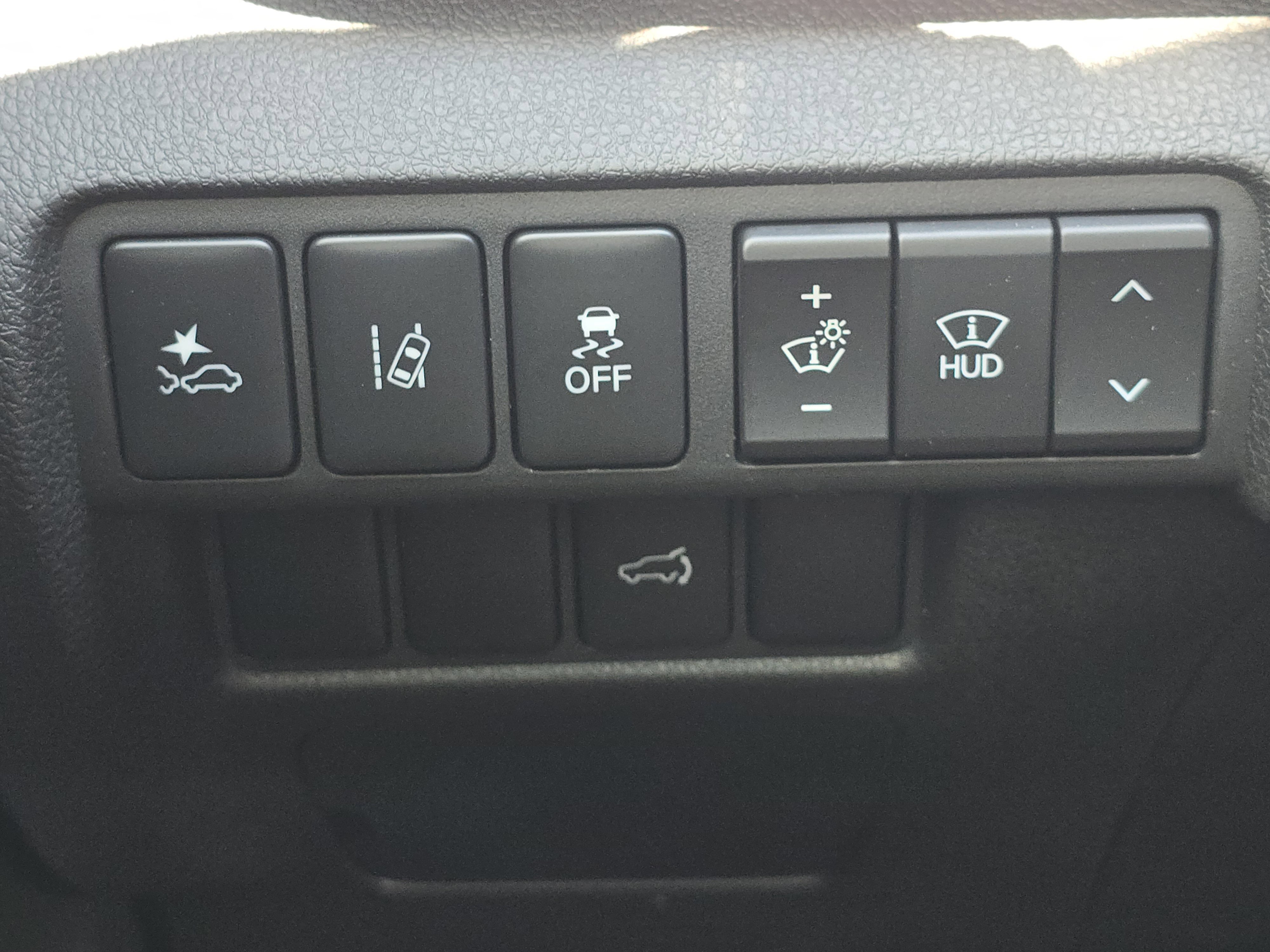 2025 Mitsubishi Eclipse Cross SEL - Photo 12