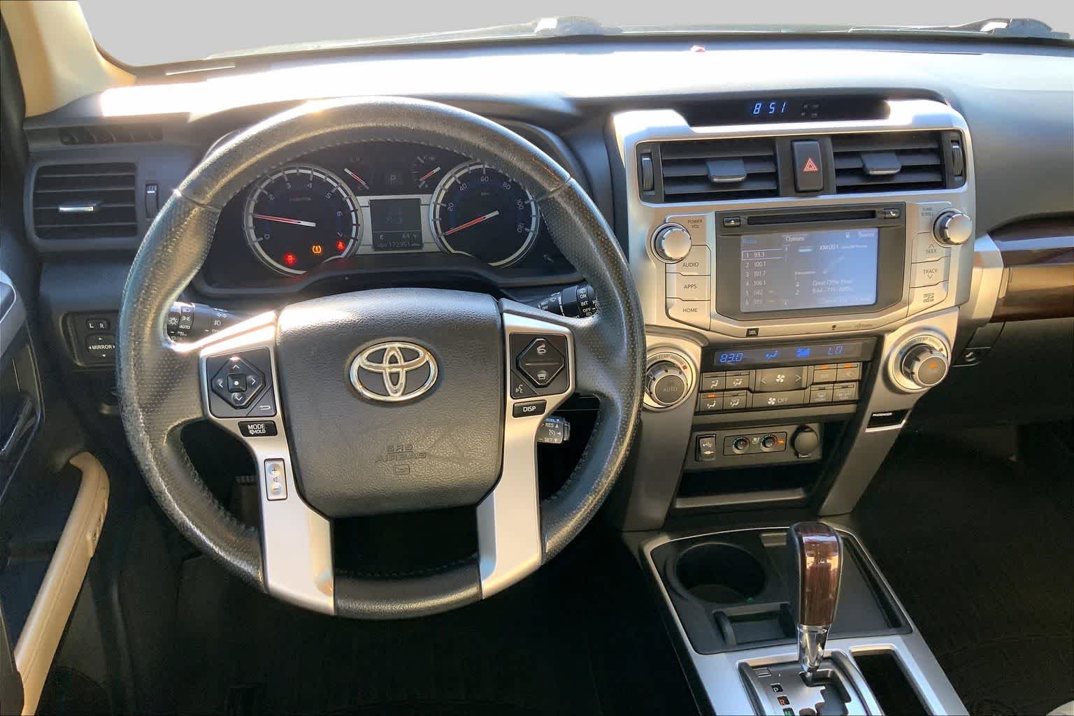 Used 2014 Blizzard Pearl Toyota Limited image 6