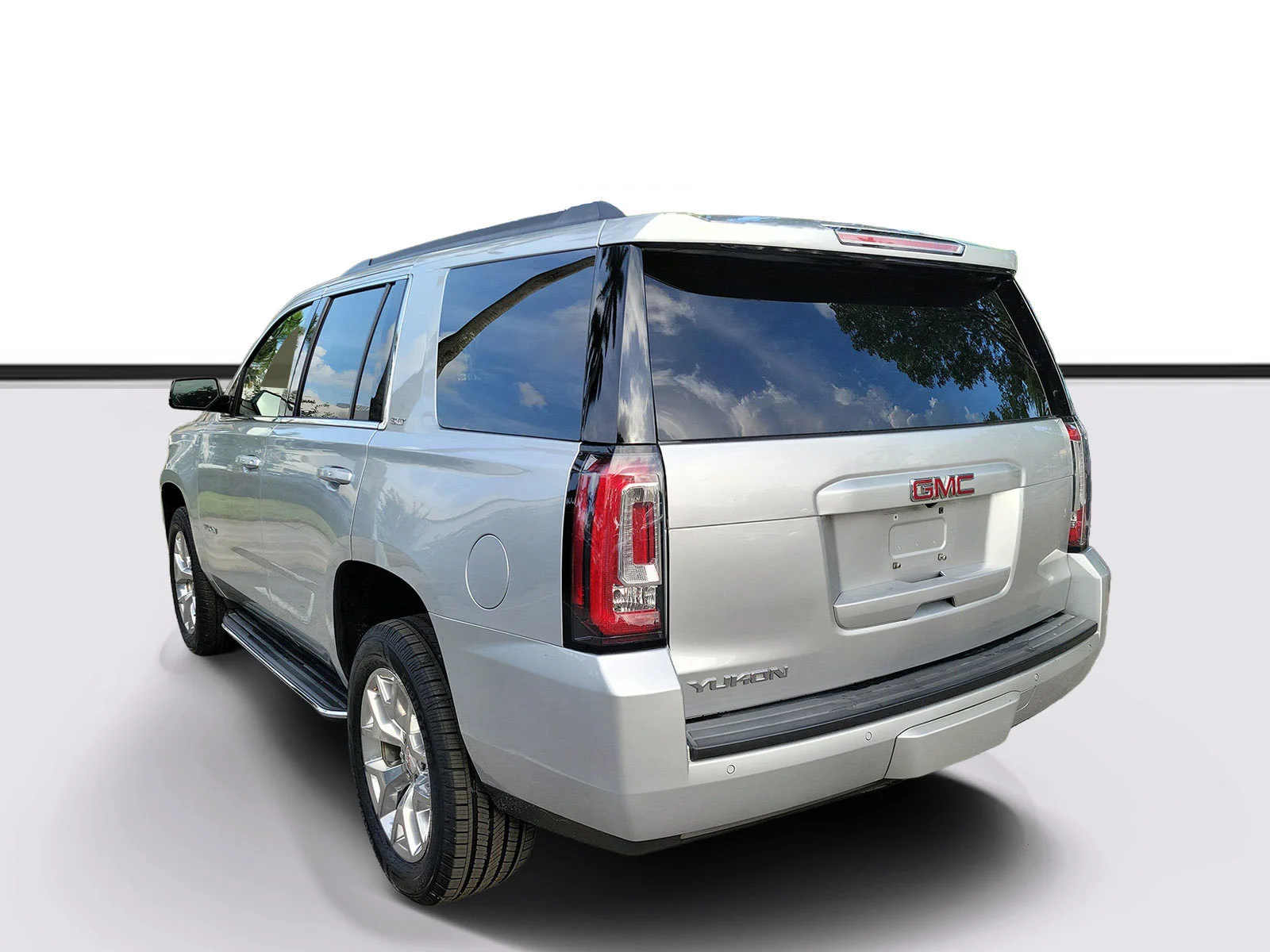 Used 2020 Quicksilver Metallic GMC SLT image 3