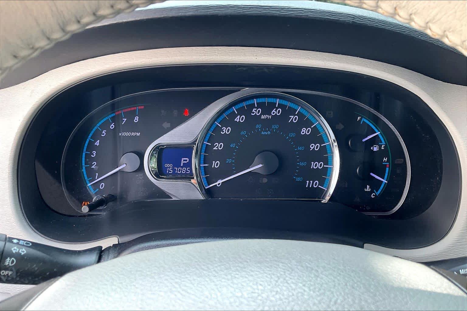 Used 2014 Silver Sky Metallic Toyota XLE image 28
