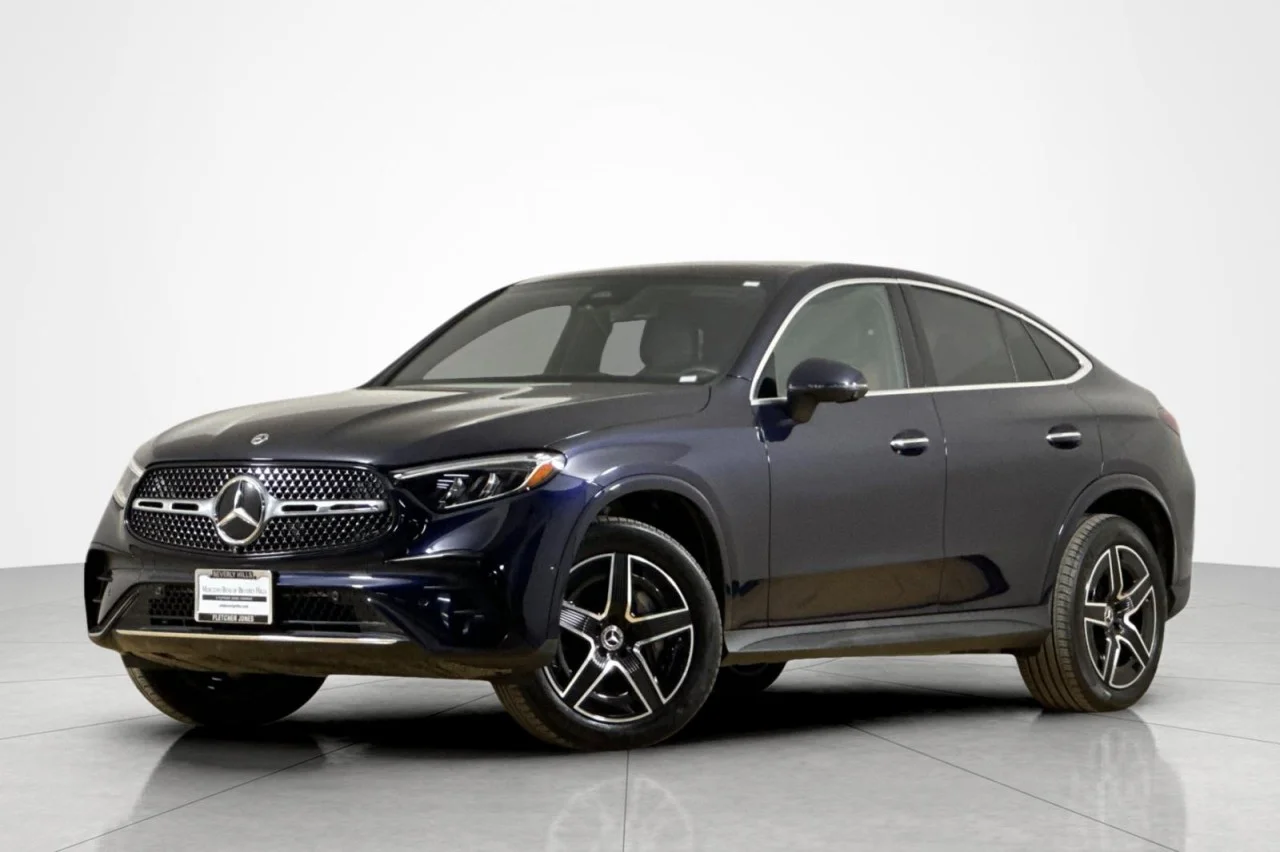 Used 2024 Nautical Blue Metallic Mercedes-Benz GLC 300 image 1