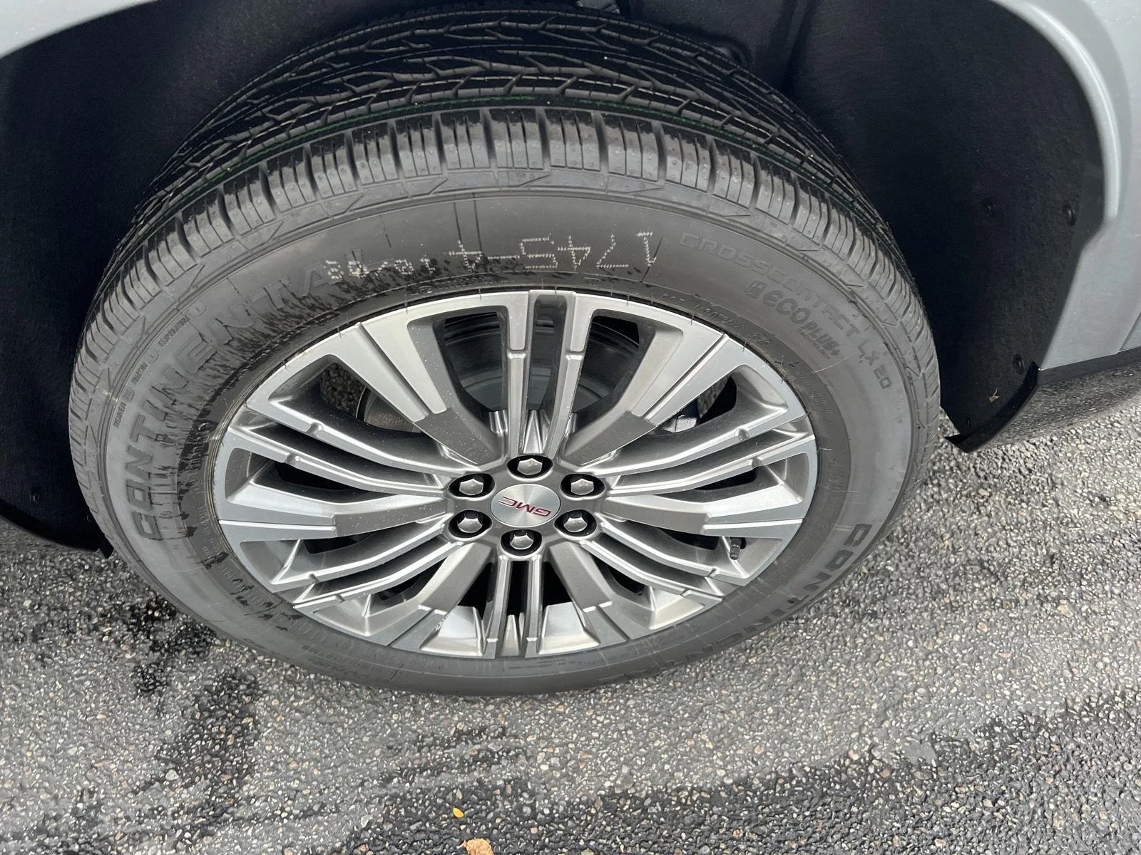 2027 GMC Acadia Denali - Photo 21