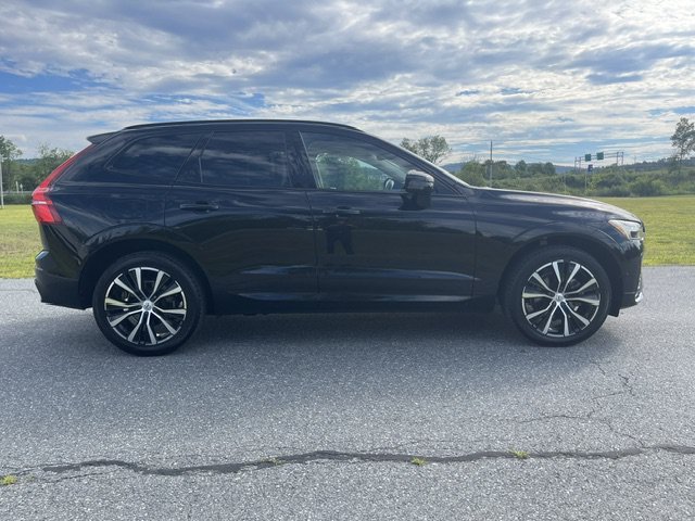 Used 2024 Black Volvo Plus Dark Theme image 5