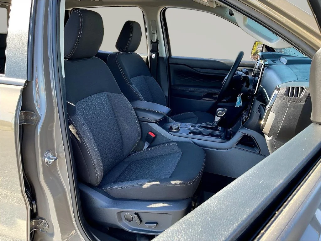 New 2026 Marsh Gray Ford XLT image 11