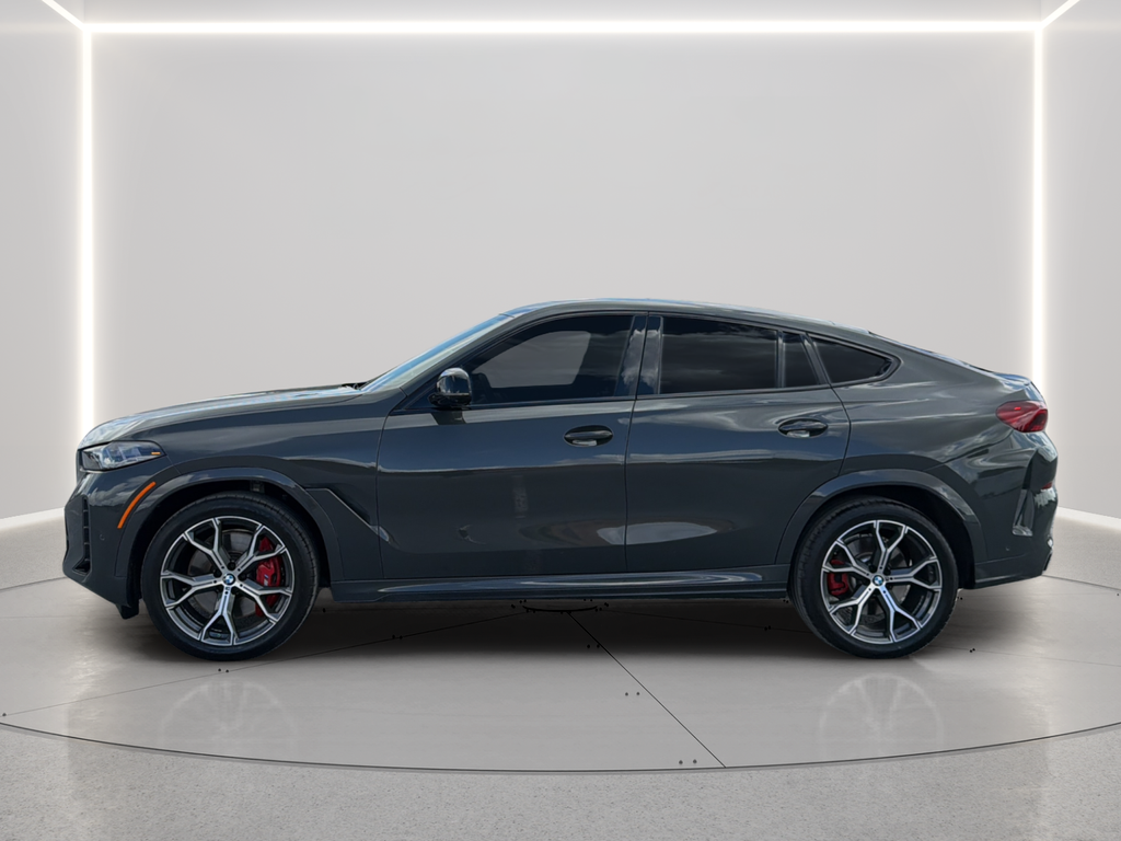Used 2025 Gray BMW M60i image 13