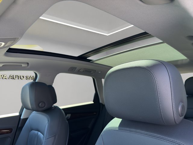 Used 2018 Black Audi Tech Premium Plus image 24