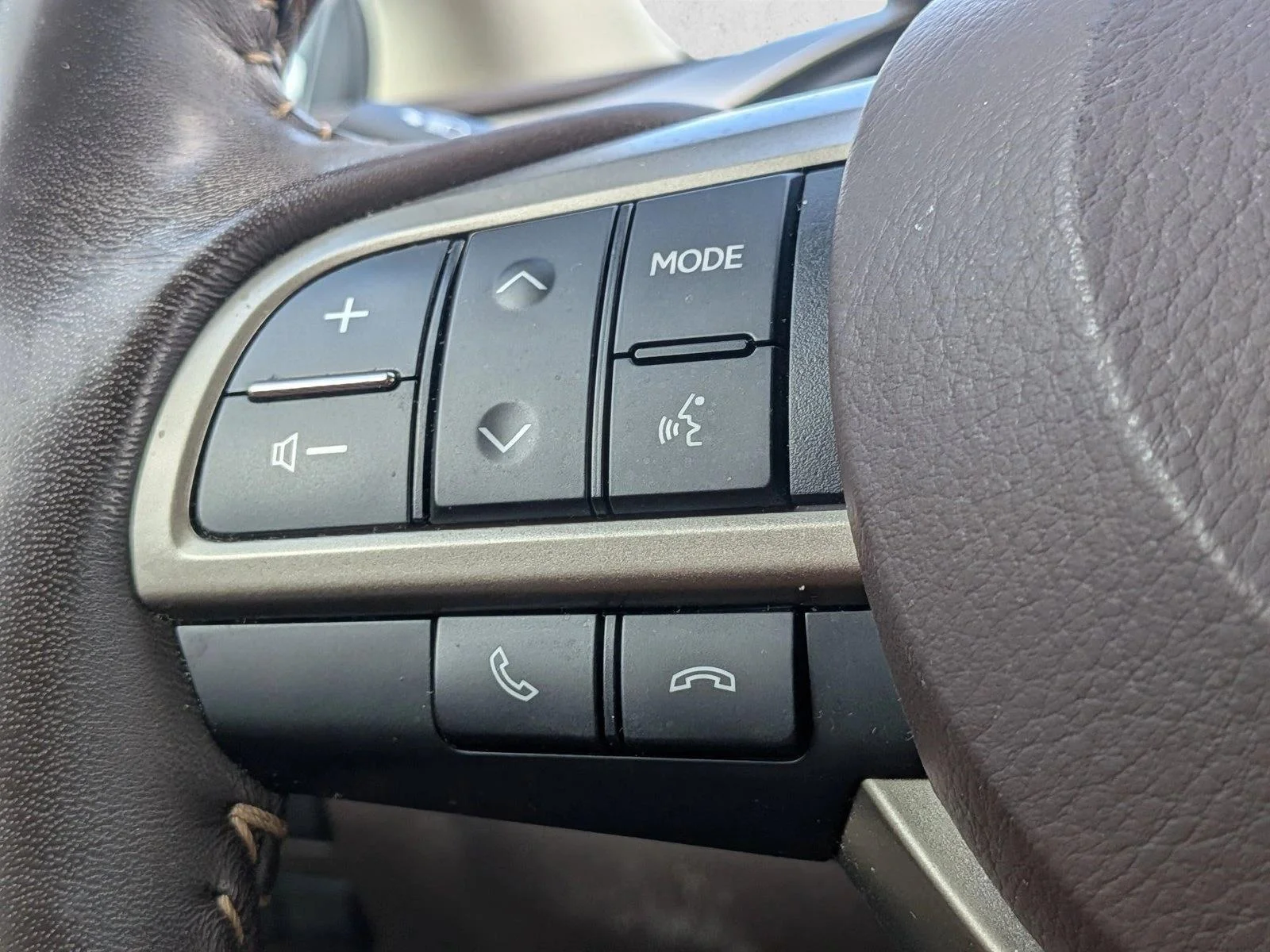 Certified Used 2020 Moonbeam Beige Metallic Lexus RX 350 image 11