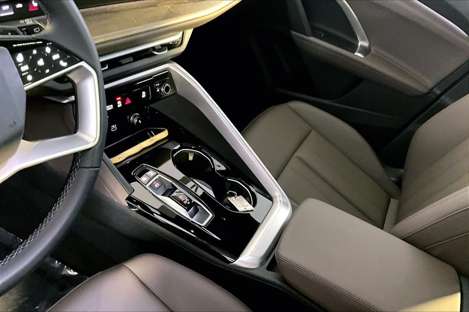 Used 2025 Arkona White Audi Premium image 17