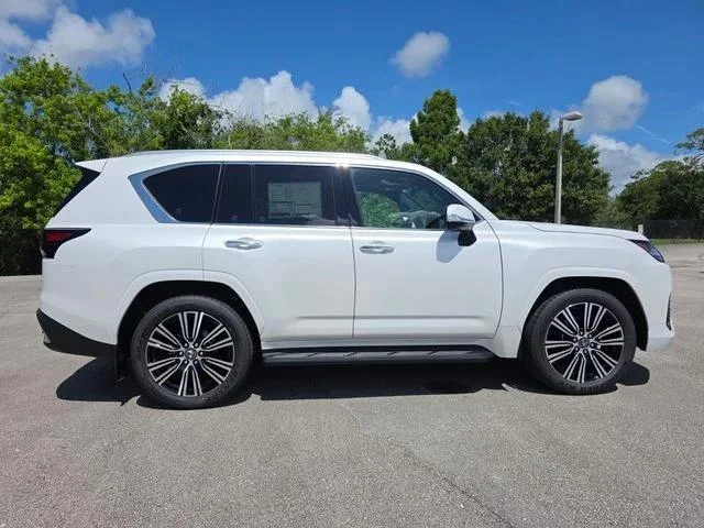 New 2026 Eminent White Pearl Lexus LUXURY image 9
