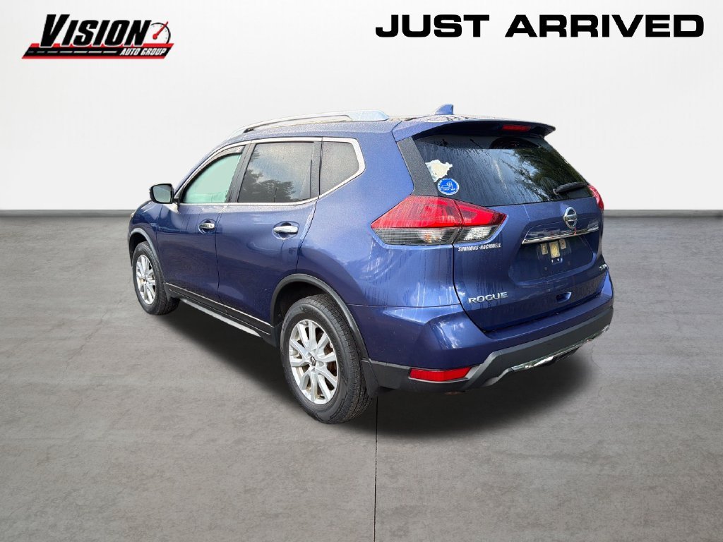 Used 2018 Blue Nissan SV image 7