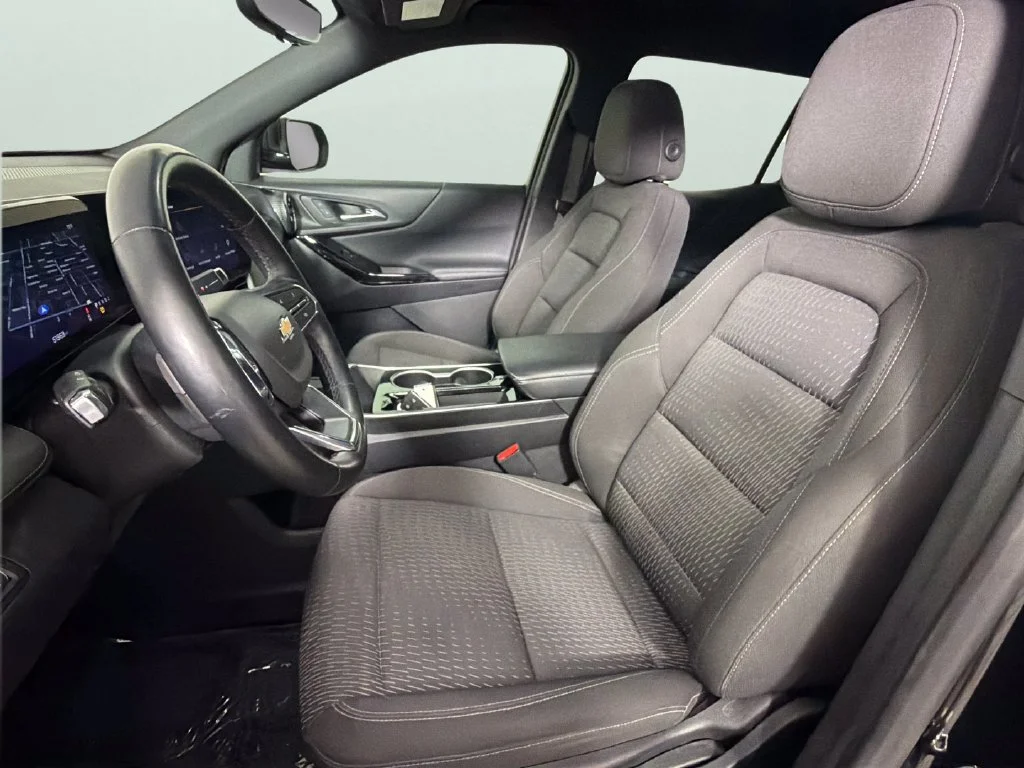 2025 Chevrolet Equinox LT - Photo 17