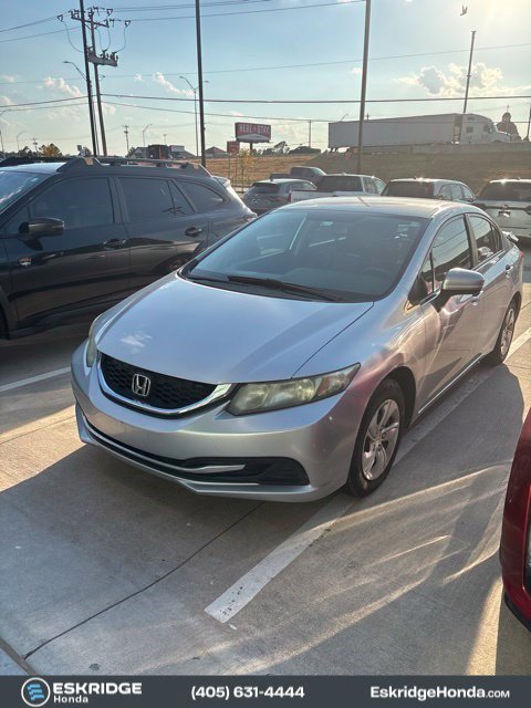 Used 2015  Honda LX image 1