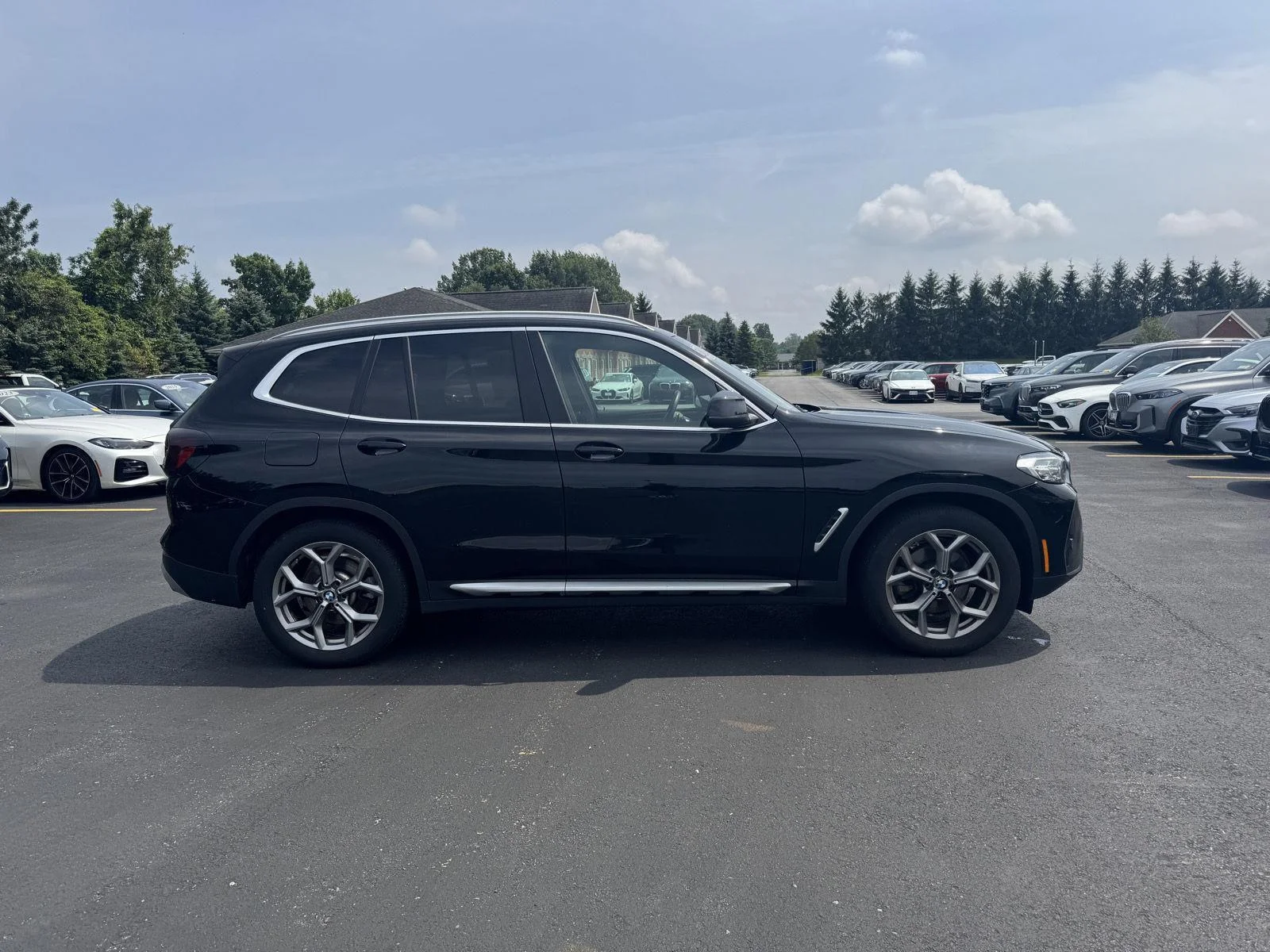 Used 2023 Jet Black BMW xDrive30i image 3