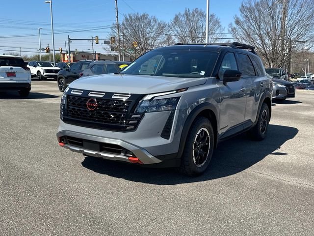 New 2026 Boulder Gray Pearl / Super Black Two-tone Nissan Rock Creek® image 8