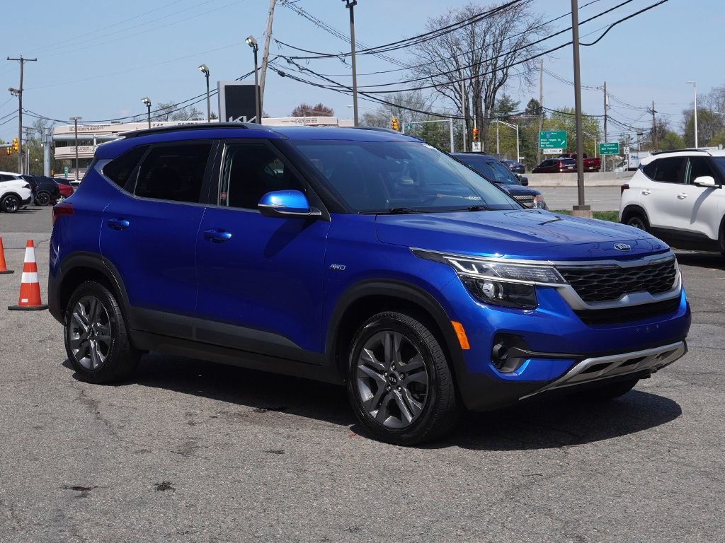 Used 2021 Kia Seltos S with VIN KNDEUCAA1M7159755 for sale in Riverdale, NJ